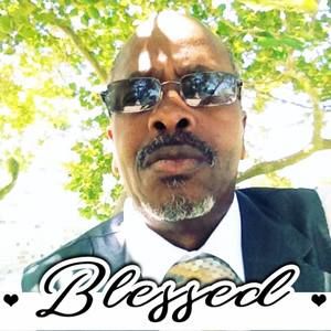 Meet your Posher, Lloyd